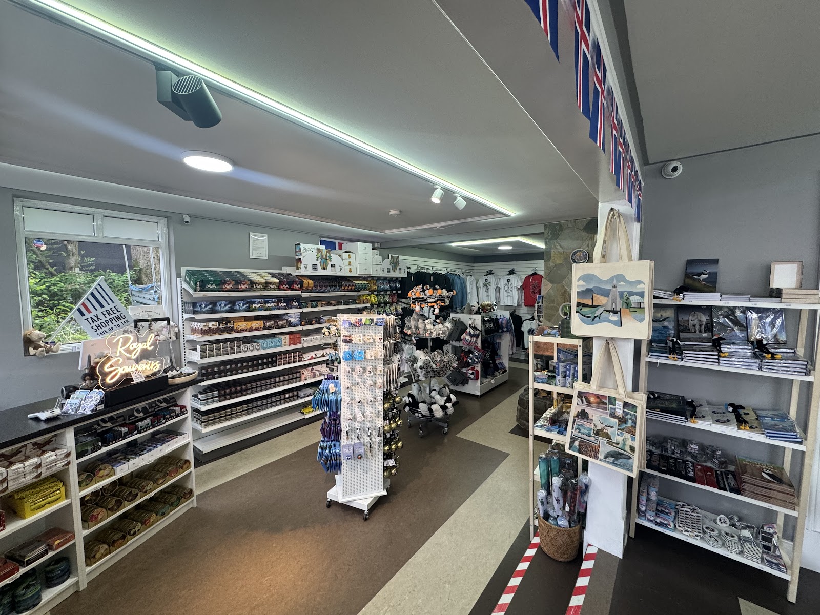 Royal Souvenirs product selection